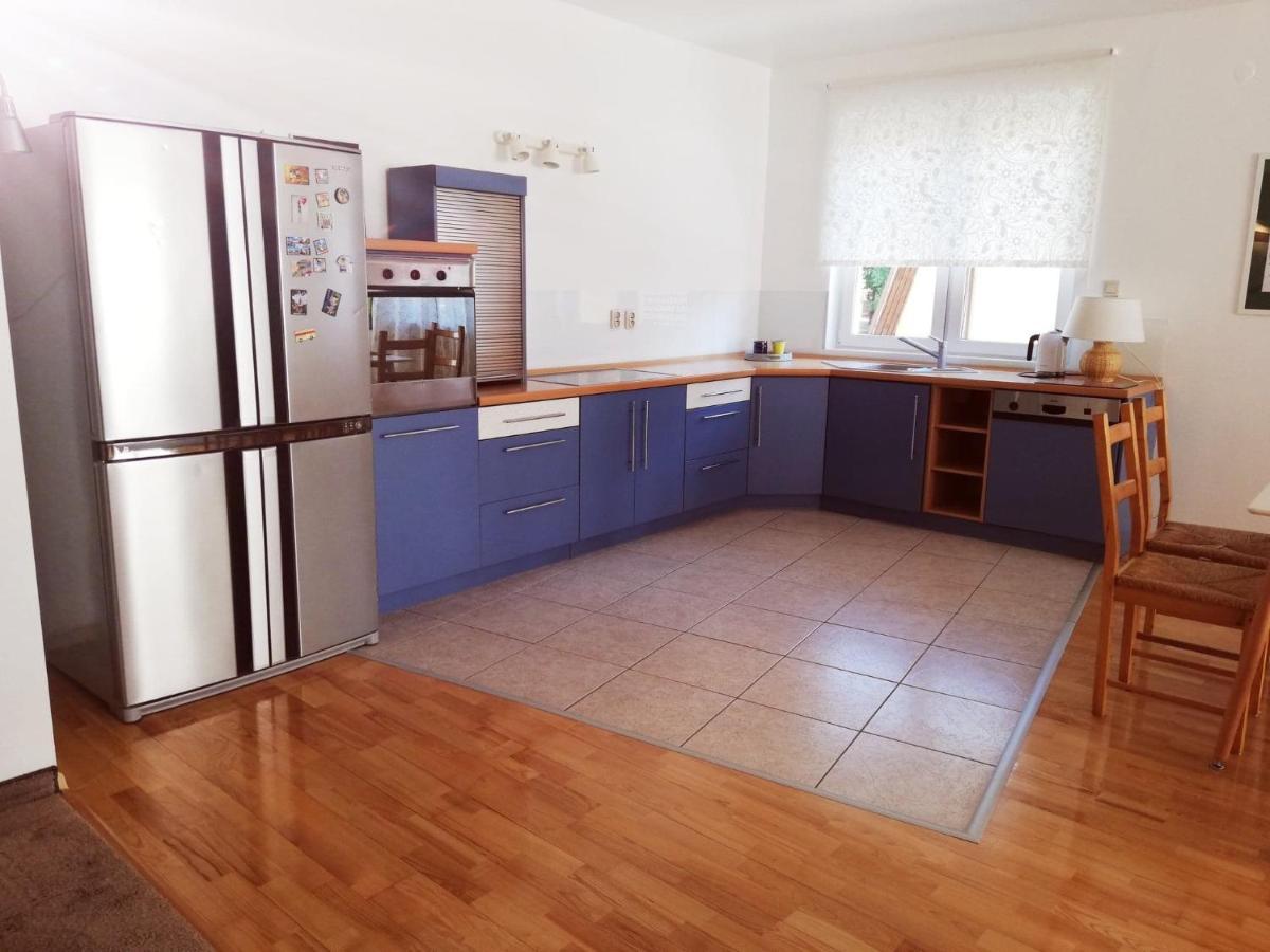 Pokoje Goscinne Bartek Rewal Exterior foto